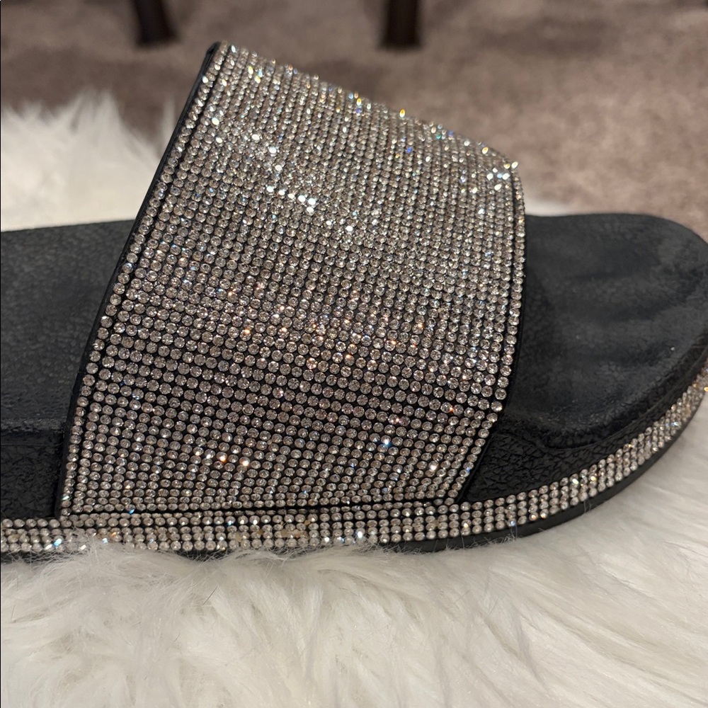 Bling Madden NYC Black and White Slide Sandals Size 9 - Picture 7 of 10